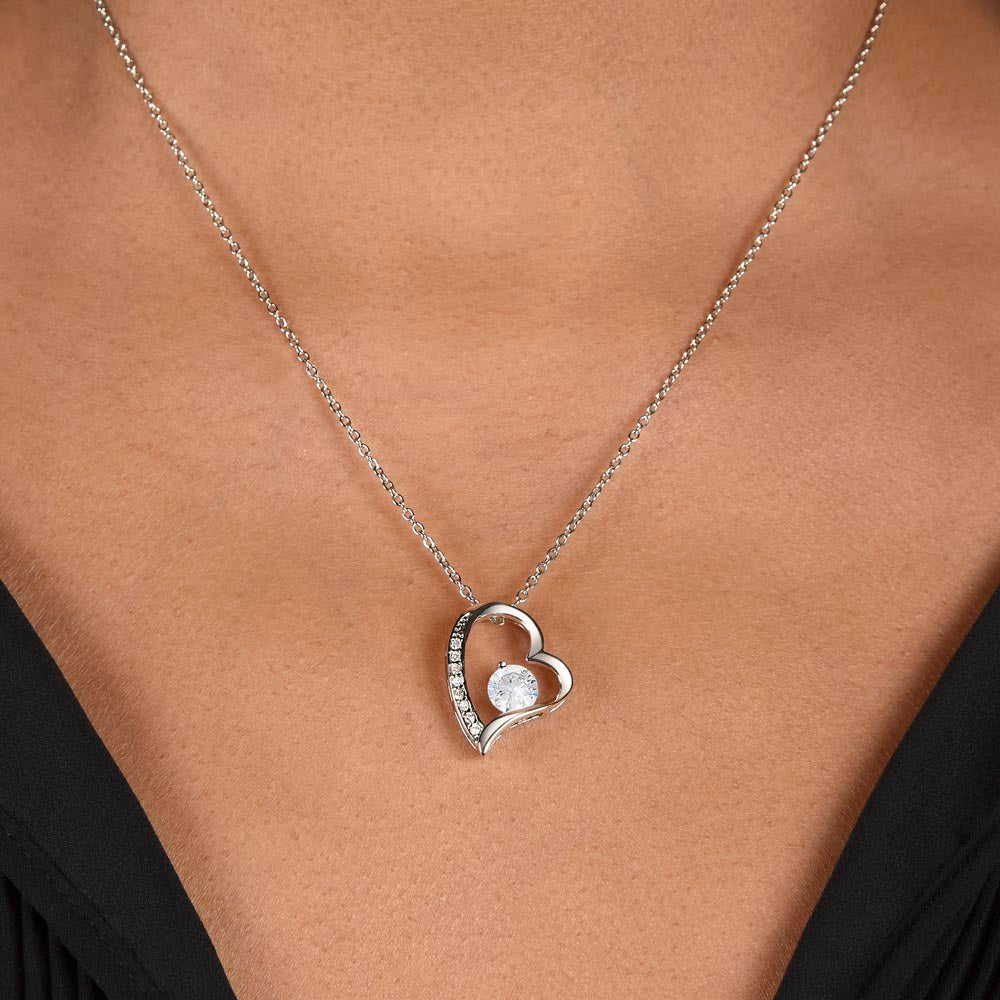 Heart necklace with cubic zirconia